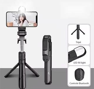 ￼Bastão Pau de selfie Tripé Retrátil Com Luz LED Controle Bluetooth Celular