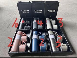 Garrafa térmica 500ml Caixa de presente(caixa 48pc*20reais=960reais）